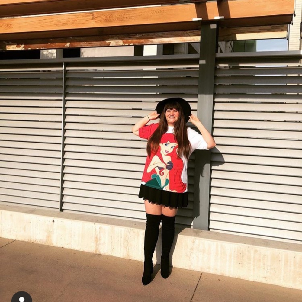 Zara Red and White Ariel Graphic Tee - Picture 5 of 7